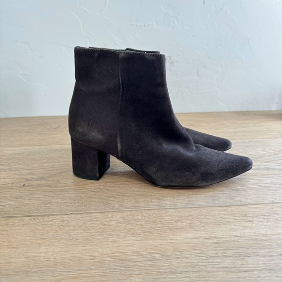 L L\'Agence Women Jeanne II Pointed Toe Graphite Suede Bootie Size 7